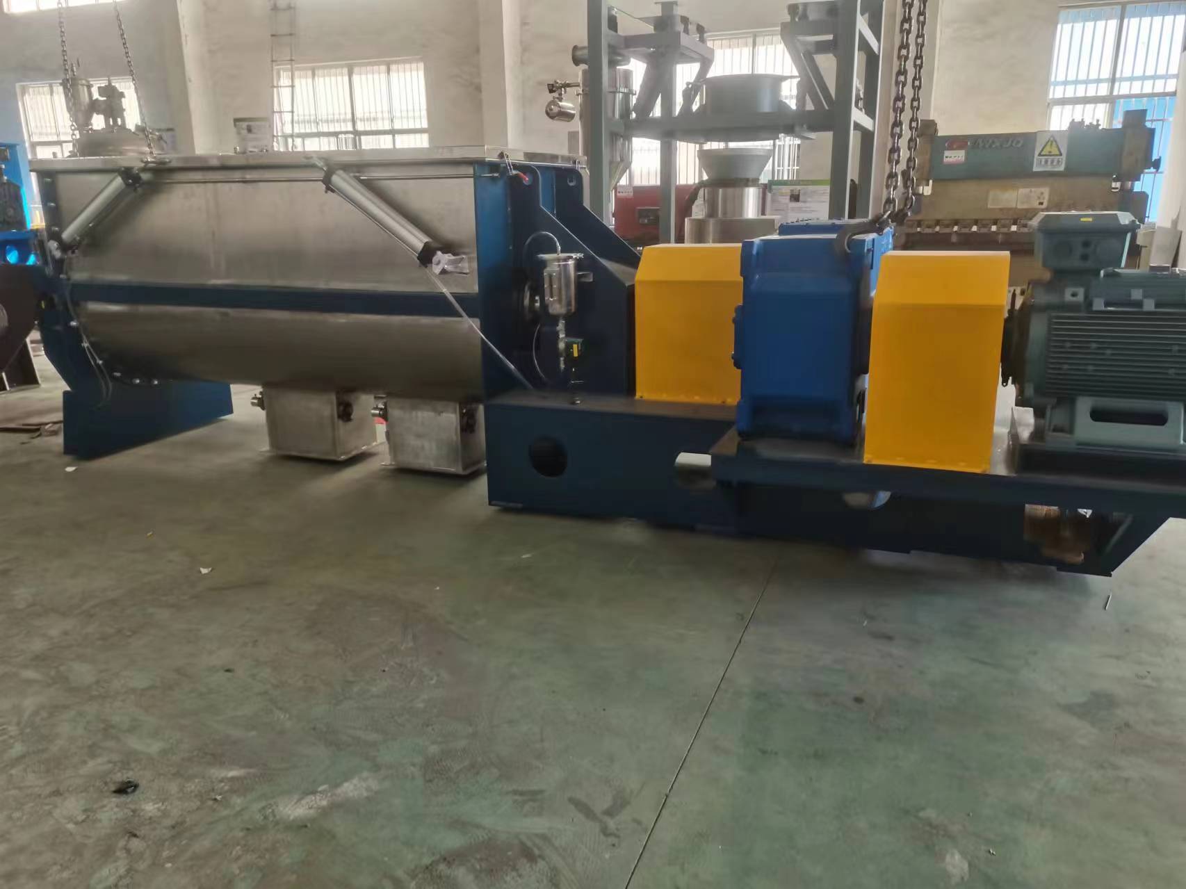 臥式螺帶混合機